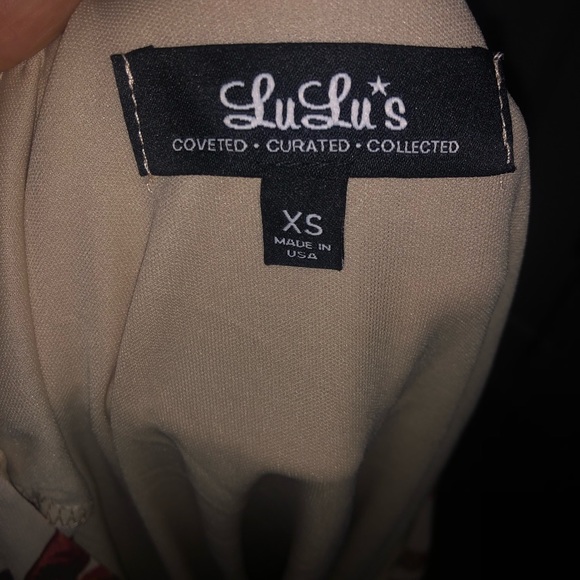 Floral Lulus dress - Picture 2 of 2